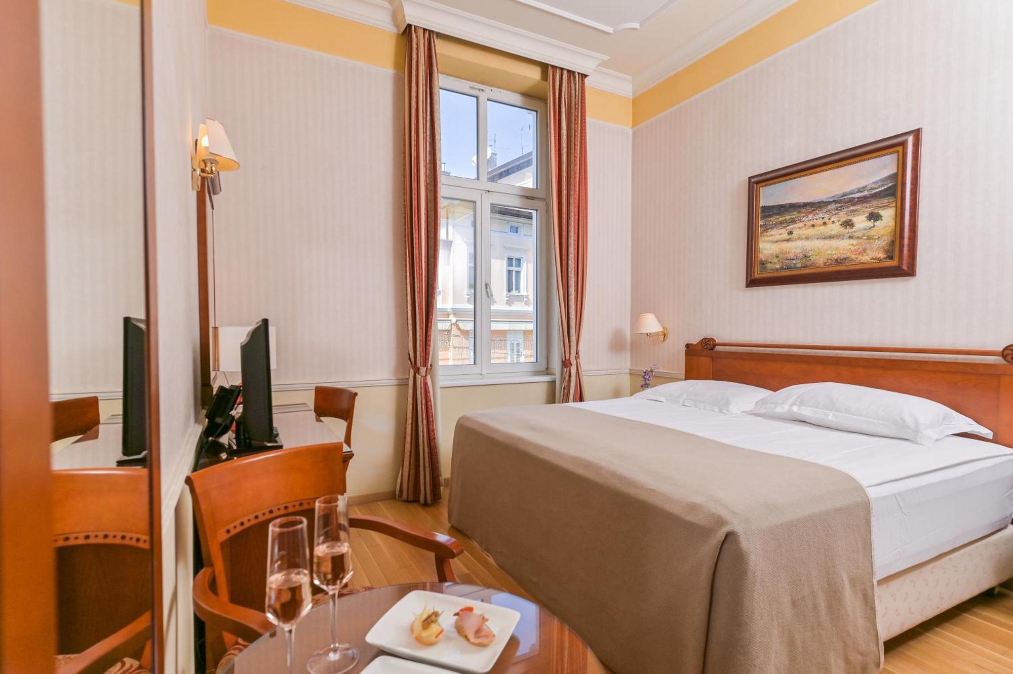 Hotel Continental Opatija Eksteriør bilde